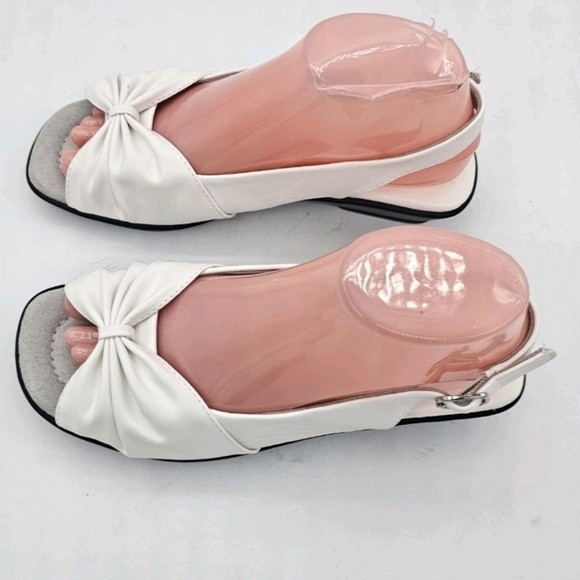 Easy Street Womens Fantasia Sandal Gathered Slip On Elastic Slingback White 7.5M - Picture 5 of 14
